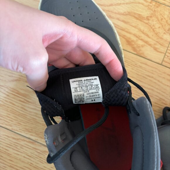 Under Armour SC Steph Curry 3zer0 Iv Basetball Shoes Size 8.5 - Picture 4 of 4